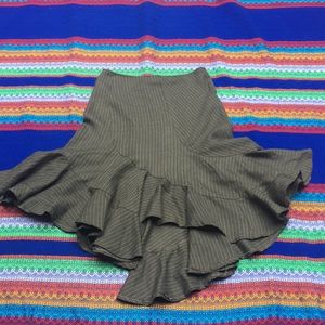 Ruffle skirt size:small